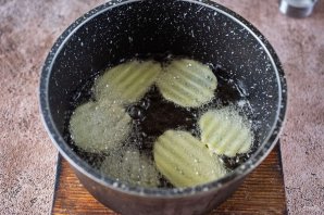 Картофельные чипсы - фото шаг 7
