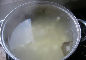 Суп с колбасой и вермишелью - фото шаг 9
