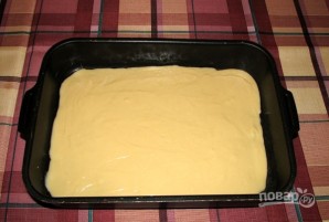 Пирог со сгущёнкой - фото шаг 3