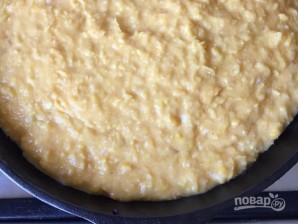 Рецепт кукурузного пирога - фото шаг 7