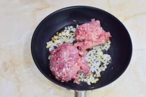 Пирог с мясом на кефире - фото шаг 7