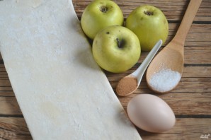Яблочный пирог из слоеного теста - фото шаг 1