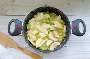 Варенье из яблок и винограда - фото шаг 8