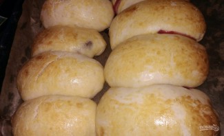 Духовые пирожки с вишнями (тесто на молоке) - фото шаг 10