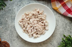 Блинчики с куриной грудкой - фото шаг 3