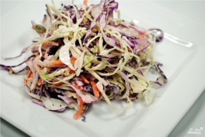 Овощной салат с тыквенными семечками - фото шаг 5