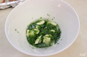Картофель, запеченный в духовке с зеленью  - фото шаг 1