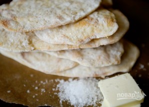 Бездрожжевые хлебцы в духовке - фото шаг 5