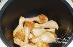 Курица с картошкой в мультиварке - фото шаг 1