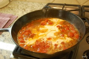 Фарфалле со сливочно-томатным соусом - фото шаг 5