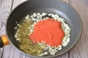 Паста "Старая харчевня" с томатным соусом - фото шаг 5
