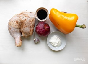 Запеченная в крем-соусе курица  - фото шаг 1