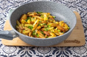 Жареная картошка на оливковом масле - фото шаг 8