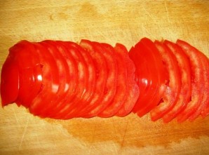 Рулеты из баклажанов с помидорами - фото шаг 4