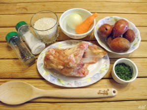 Куриный суп с рисом и картошкой - фото шаг 1