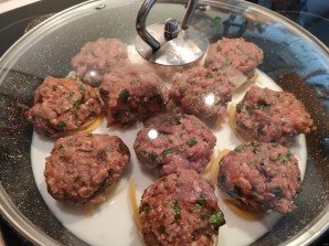 Гнезда из лапши с фаршем и горчичным кетчупом "Махеевъ" Беларусь - фото шаг 7