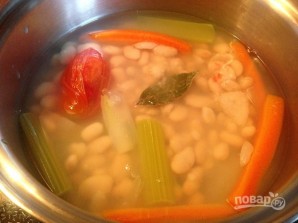 Фасолевый суп с приправой из петрушки - фото шаг 1