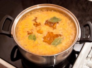 Суп из консервы горбуши - фото шаг 8