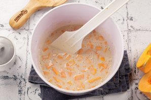 Шарлотка с тыквой - фото шаг 7