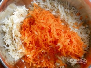 Салат с морковкой - фото шаг 2