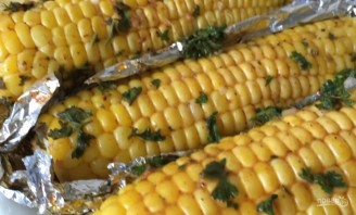 Кукуруза, запеченная со специями и зеленью - фото шаг 3