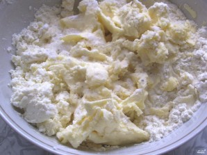 Хачапури с творогом и сыром в духовке - фото шаг 1