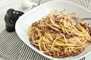 Спагетти с фаршем в мультиварке - фото шаг 4