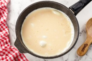 Яичница-болтунья - фото шаг 8