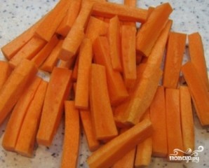 Тушеная морковь с луком - фото шаг 3
