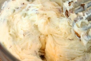 Картофельное пюре с чесноком и сыром - фото шаг 6