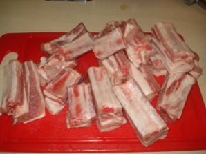 Запеченные свиные ребрышки в духовке - фото шаг 3