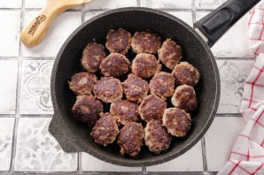 Фрикадельки с подливкой - фото шаг 10