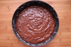 Пирог с черносливом и грецкими орехами - фото шаг 8