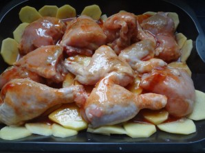 Курица с абрикосами в духовке - фото шаг 2