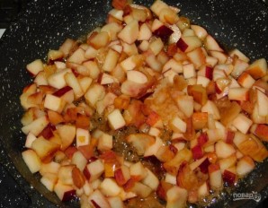 Штрудель с яблоками и орехами на творожном тесте - фото шаг 4