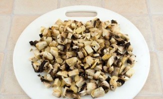 Курица, фаршированная грибами и рисом - фото шаг 4