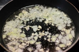 Креветки в соево-чесночном соусе - фото шаг 2