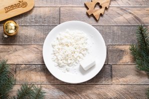 Праздничные елочки из теста - фото шаг 4