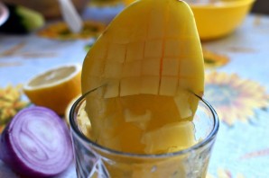 Салат из курицы и манго «Экзотическая птичка» - фото шаг 4