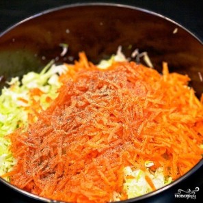 Капустный салат с морковью - фото шаг 5