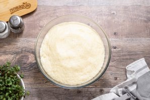 Пирожки с солеными грибами - фото шаг 6