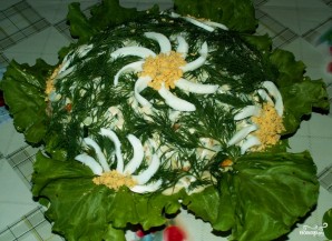 Рыбный салат из консервов с рисом - фото шаг 12