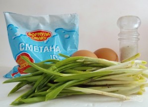Салат с черемшой и яйцом - фото шаг 1