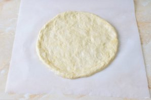 Пицца с сыром "Моцарелла" - фото шаг 5