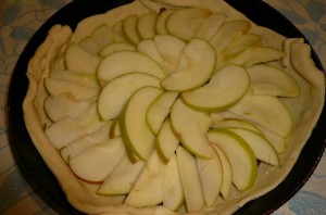 Яблочный пирог из бездрожжевого теста - фото шаг 4