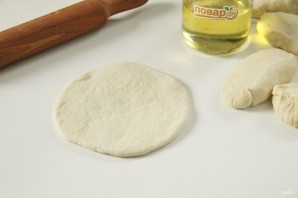 Лепешки с сыром сулугуни - фото шаг 5