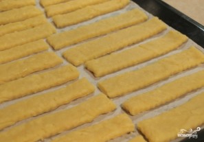 Сырное печенье с кунжутом - фото шаг 8