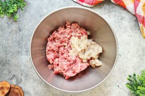 Мясные фрикадельки - фото шаг 2