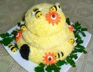 Салат "Пчелиный домик" - фото шаг 5
