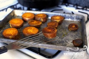 Сладкий картофель с орехами и сыром - фото шаг 1